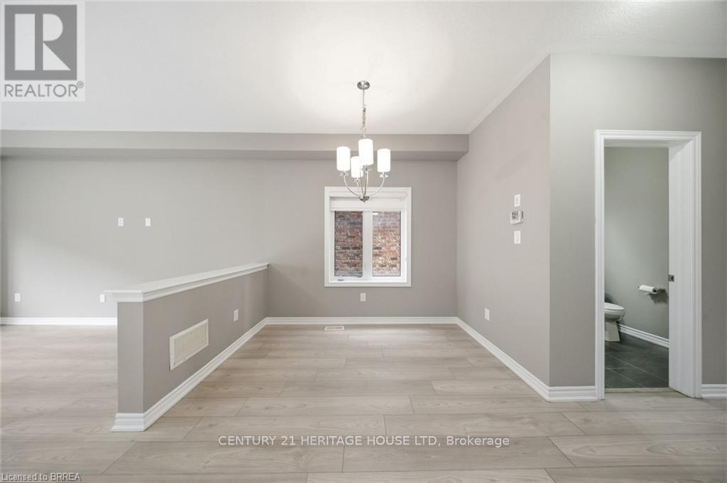 10 KNEALE STREET - 15