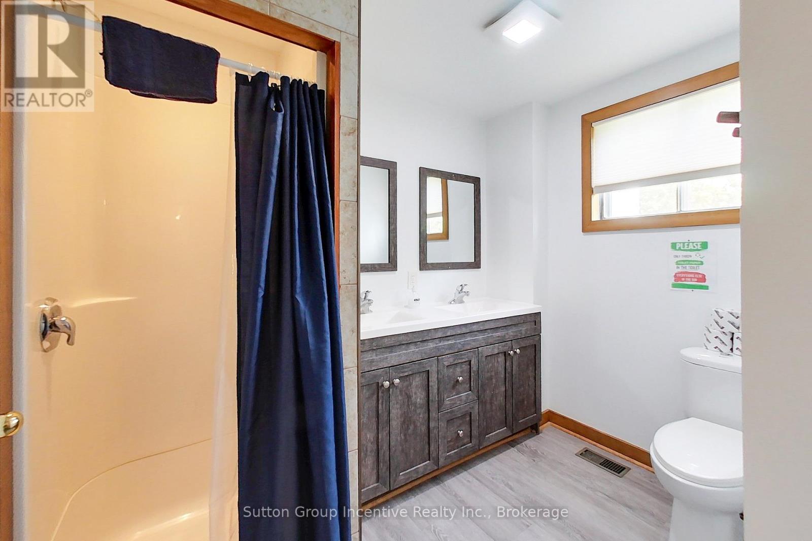 151 TYROLEAN LANE - 19