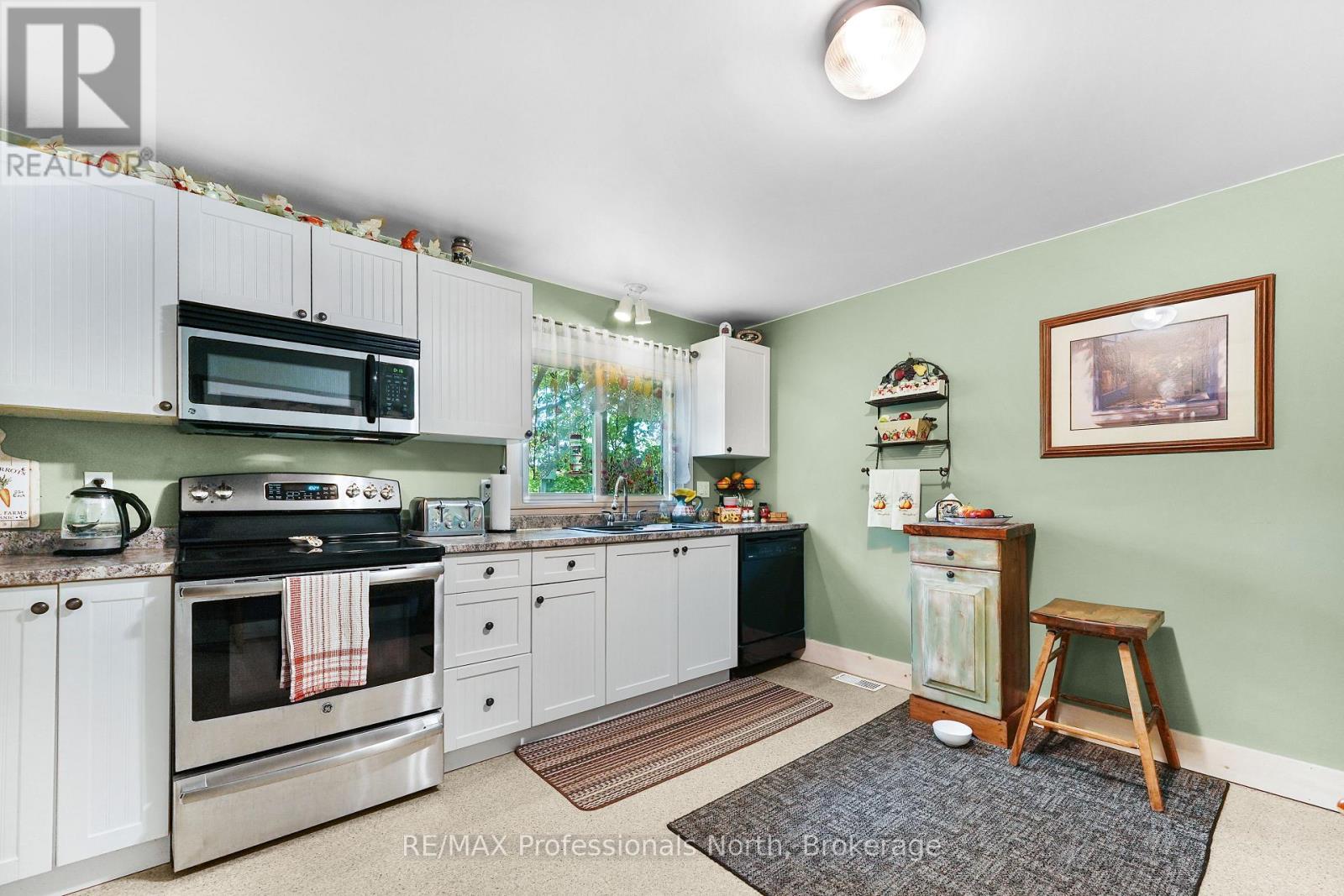 203 BURLEIGH STREET - Image 3
