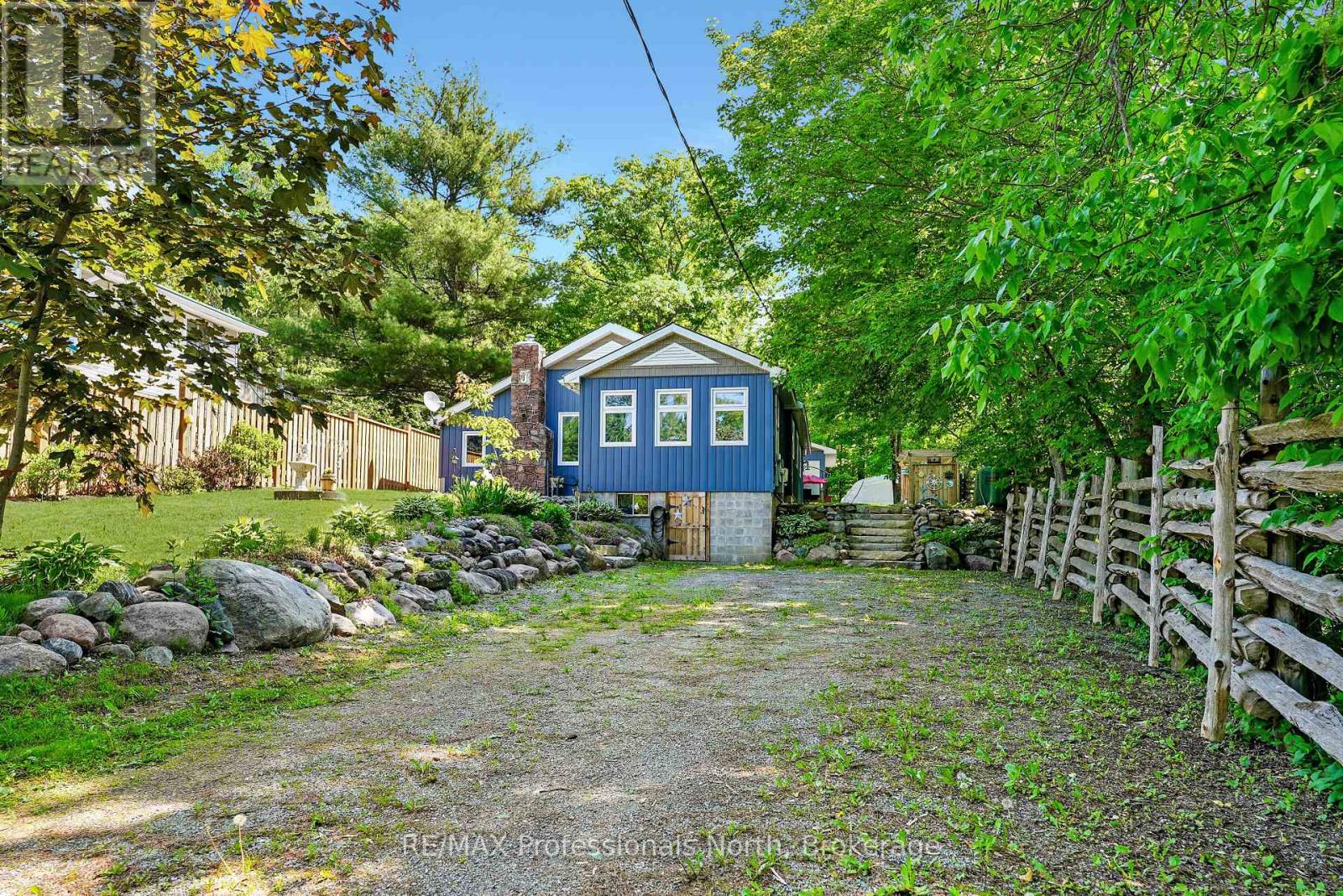 203 BURLEIGH STREET - 42