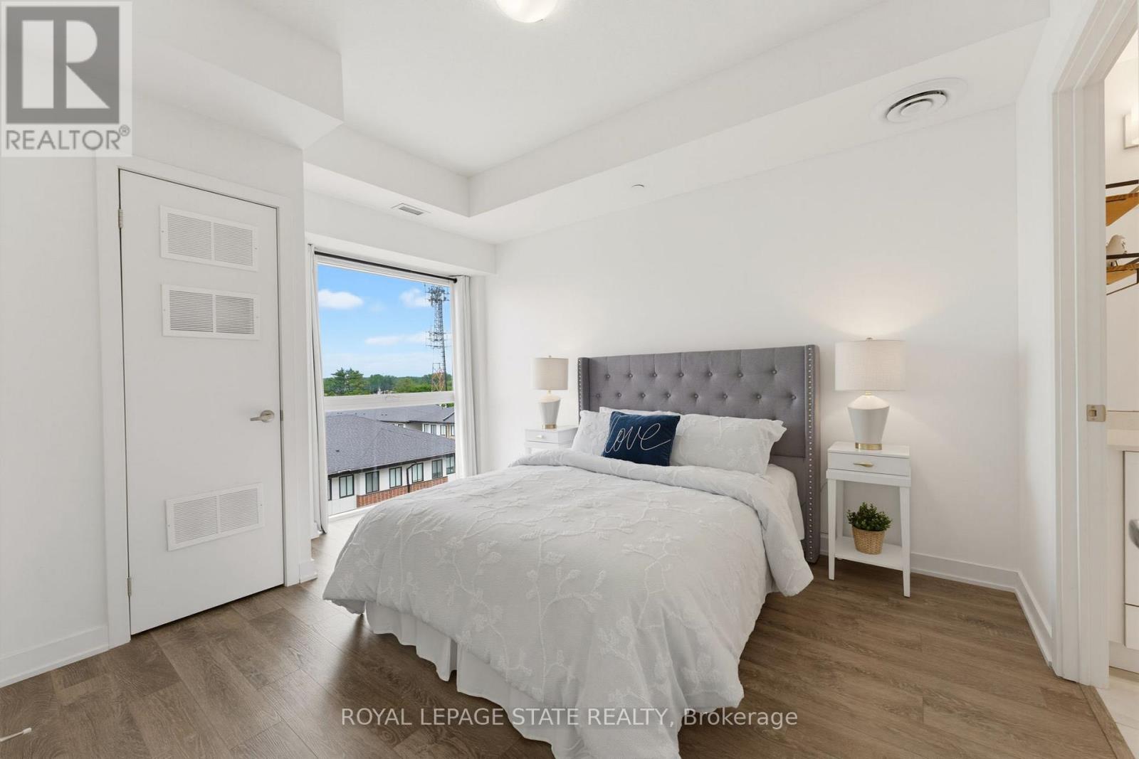 #513 16 MARKLE CRESCENT - 11