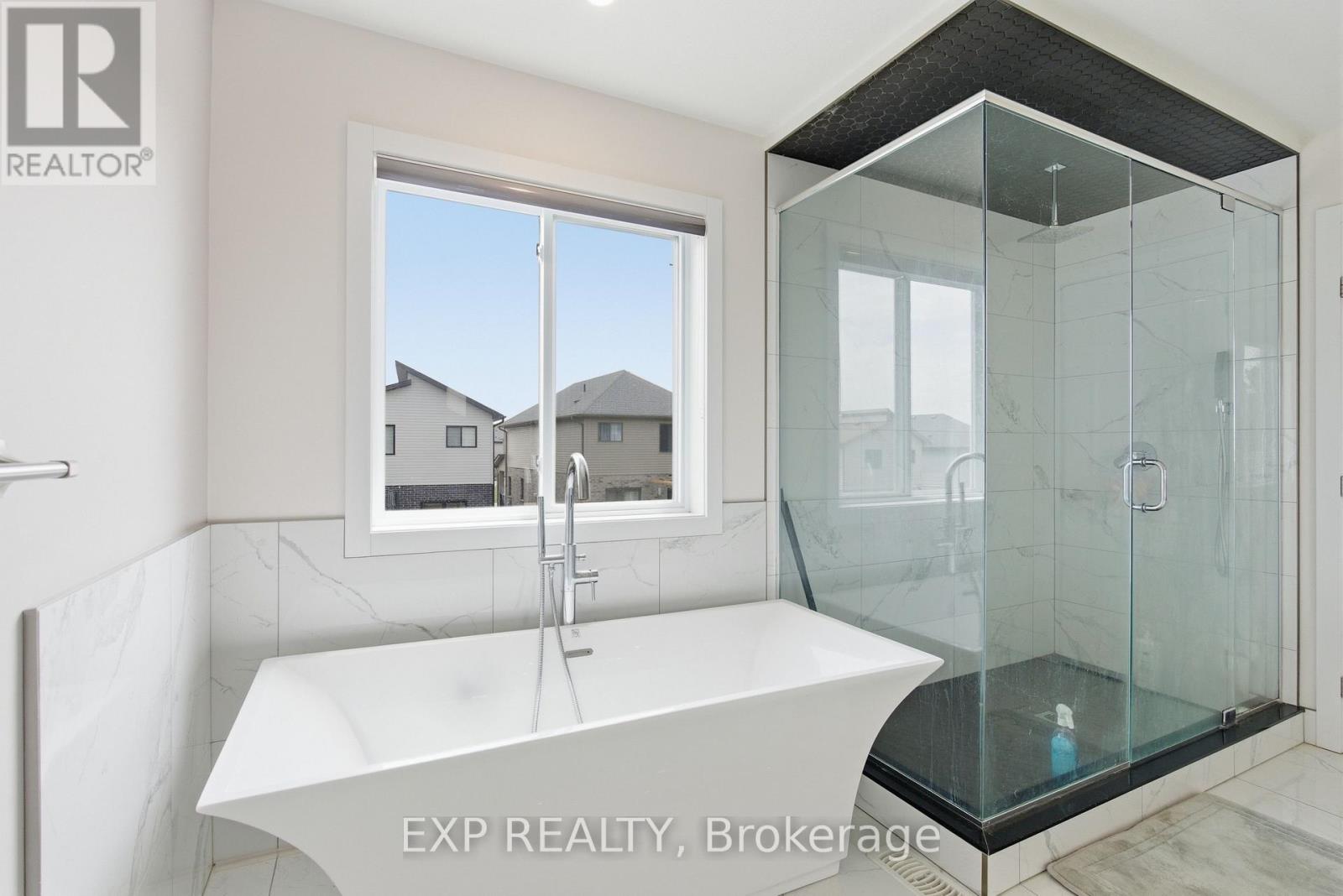 2255 CONSTANCE AVENUE - 15