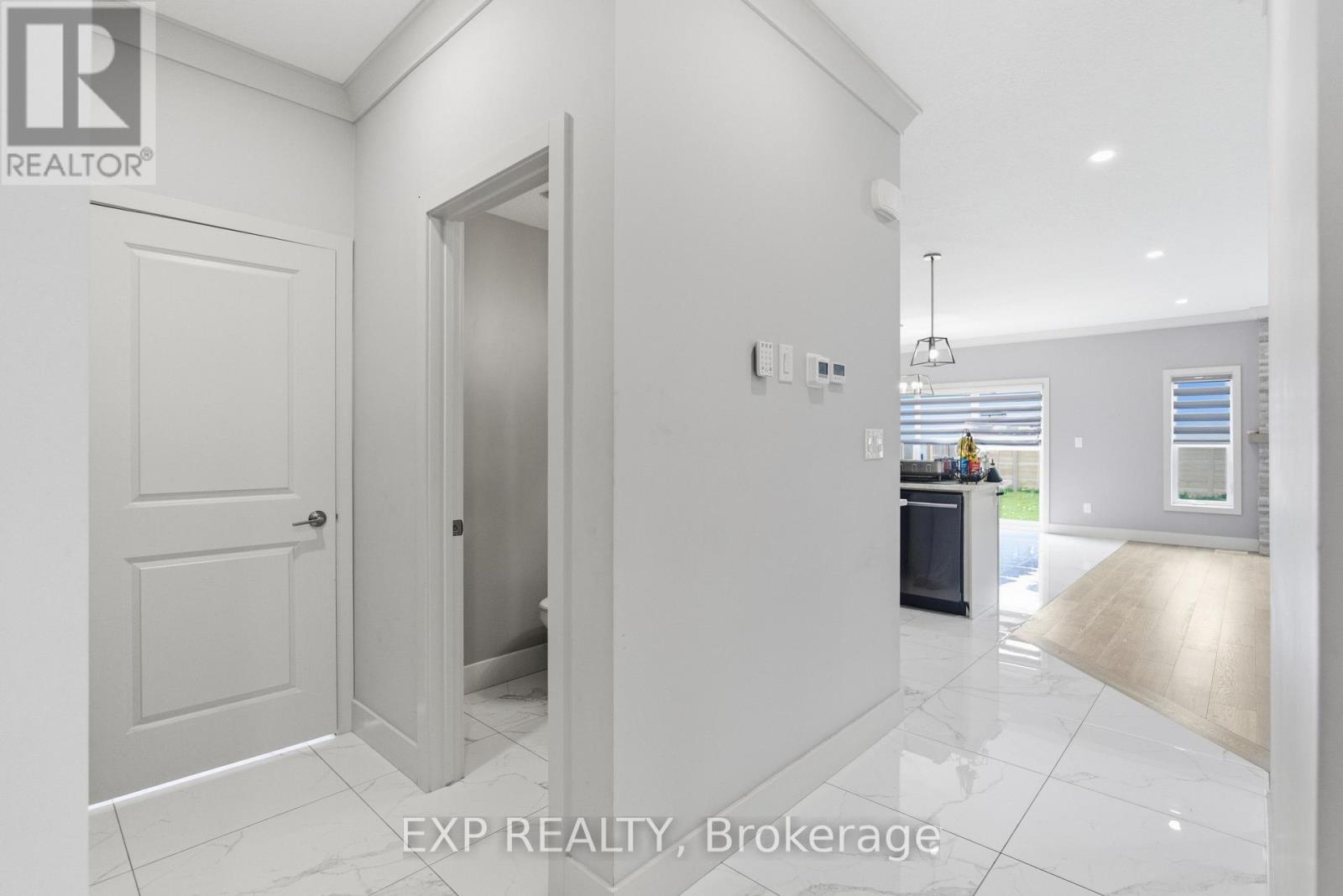 2255 CONSTANCE AVENUE - 5