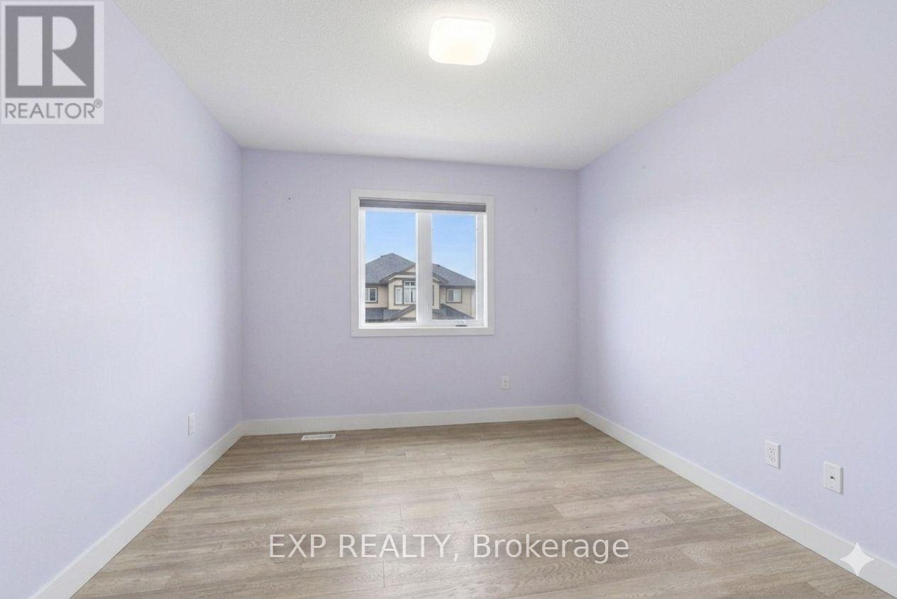 2255 CONSTANCE AVENUE - 23