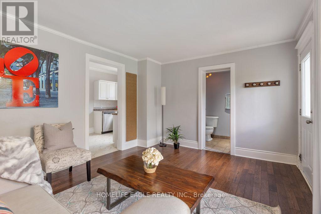 54 WELLINGTON STREET - 15