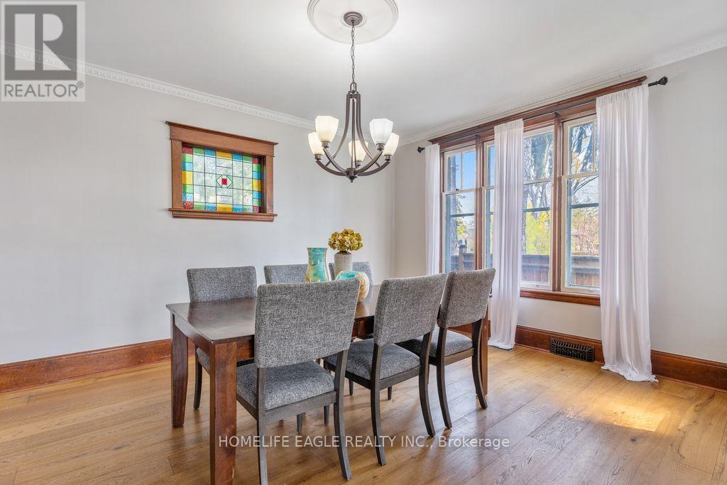 54 WELLINGTON STREET - 8