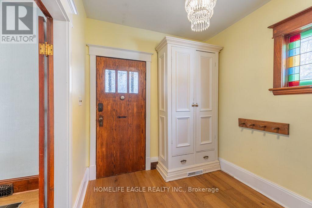 54 WELLINGTON STREET - 4