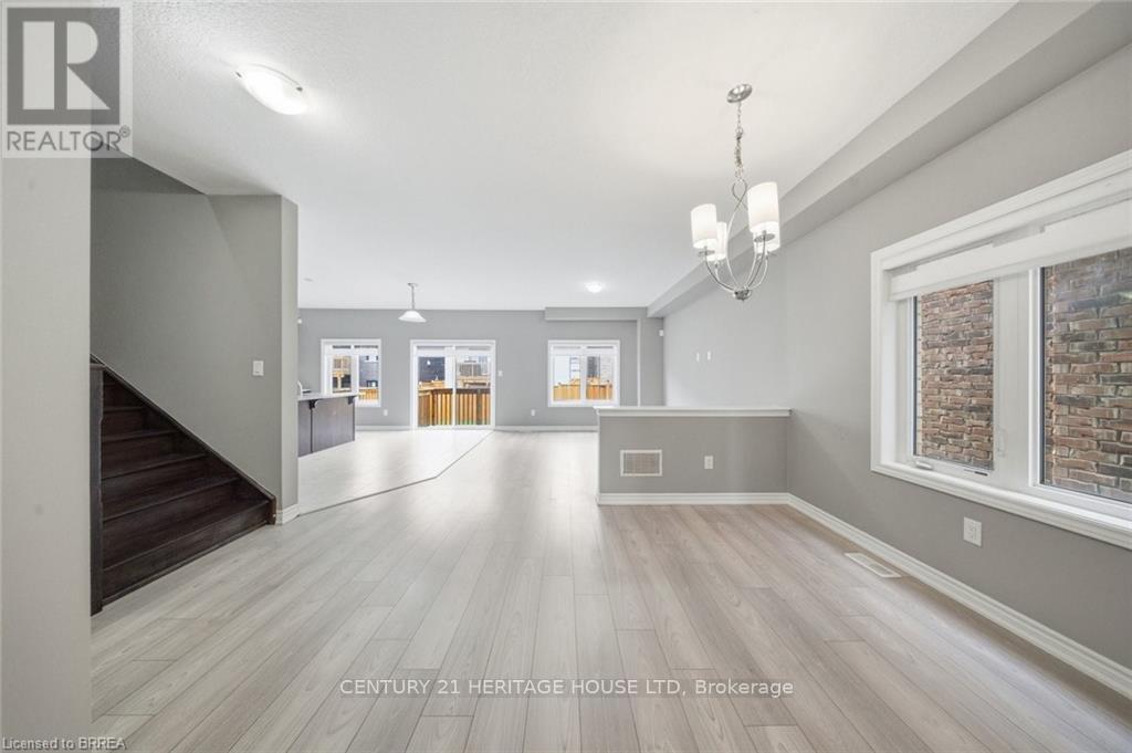 10 KNEALE STREET - 8
