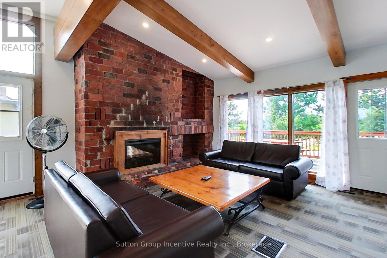 151 TYROLEAN LANE - 3