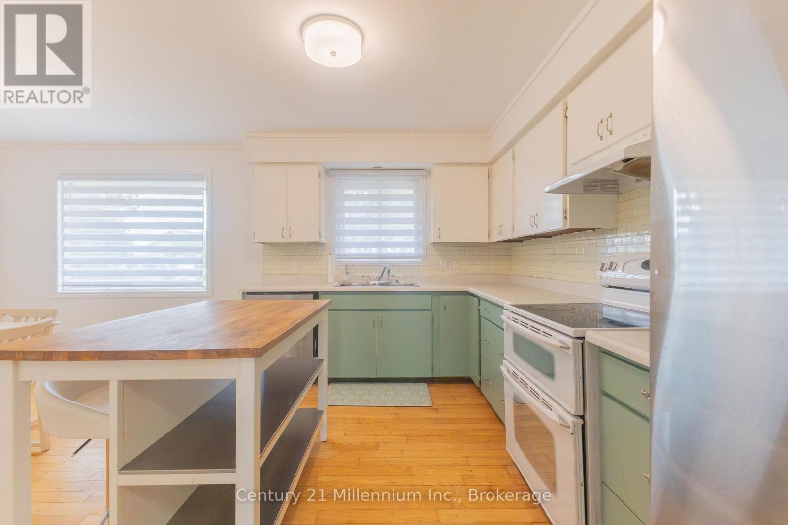 101 ALBERT STREET - 18