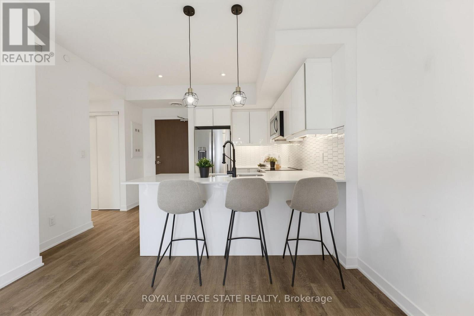 #513 16 MARKLE CRESCENT - 4