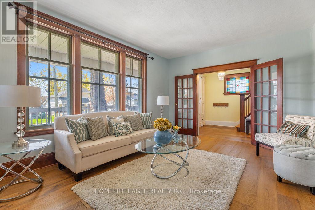 54 WELLINGTON STREET - 7