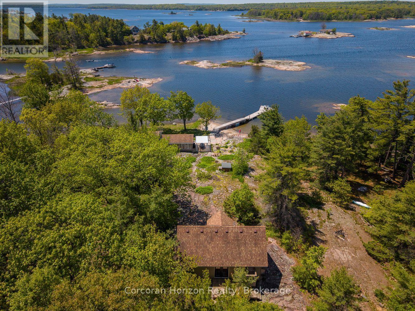 4476 ISLAND 1040/LITTLE BEAUSOLEIL ISLAND - 5