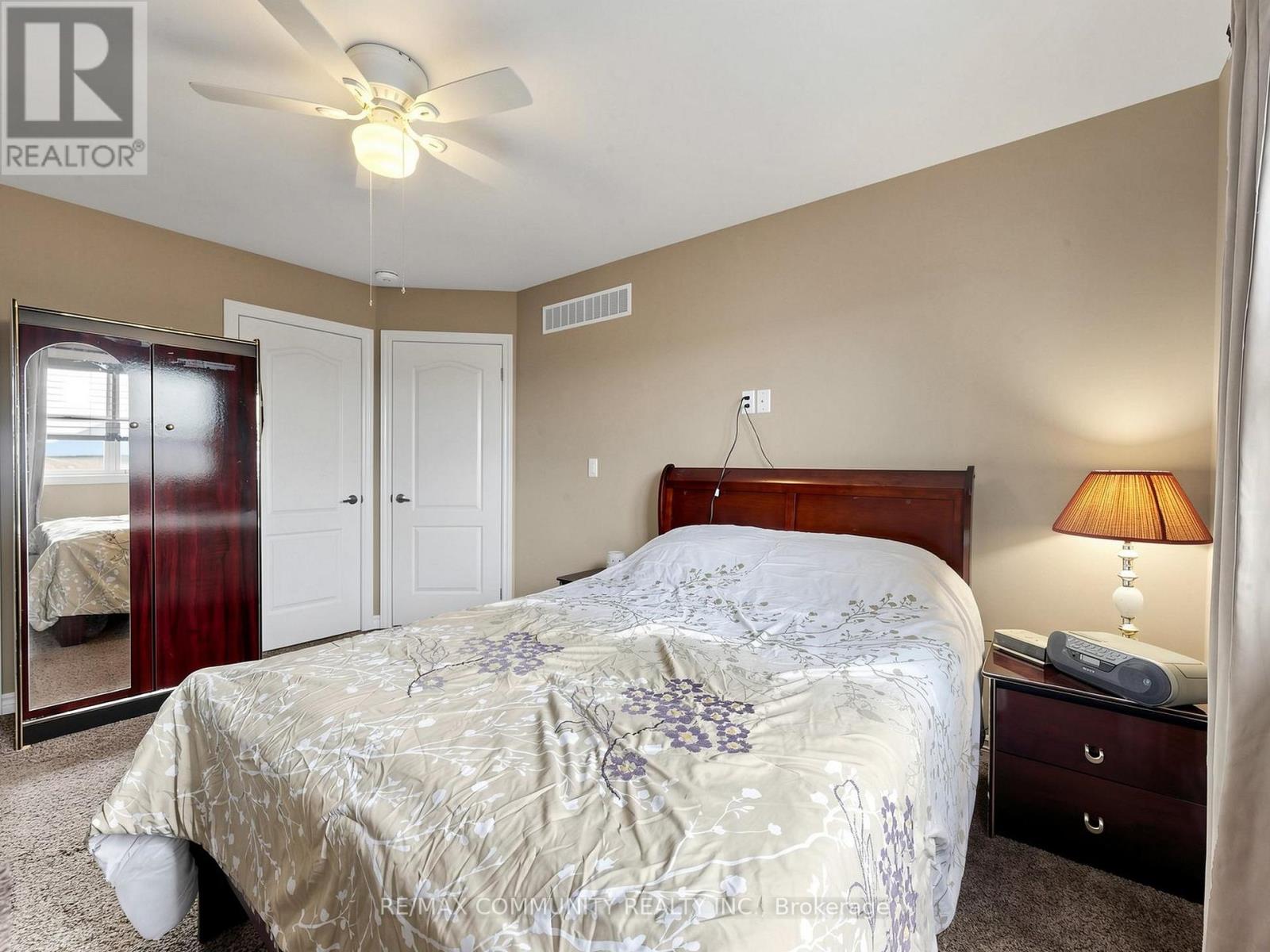 90 CORTLAND WAY - 31