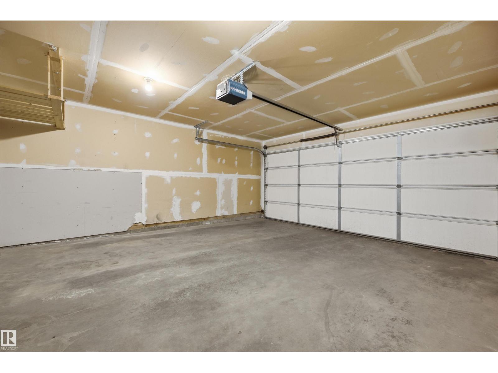 #61 2051 TOWNE CENTRE BV NW - 28