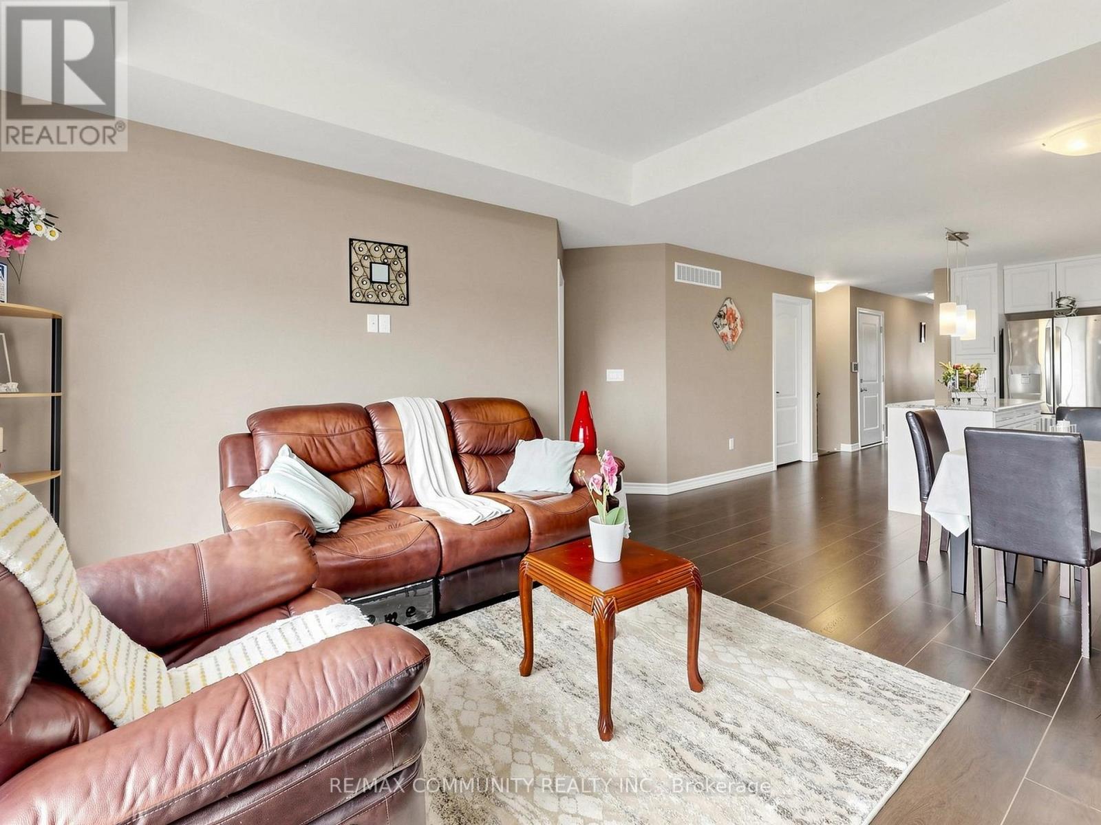 90 CORTLAND WAY - 12