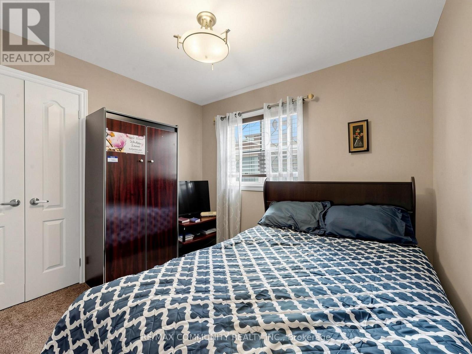 90 CORTLAND WAY - 26