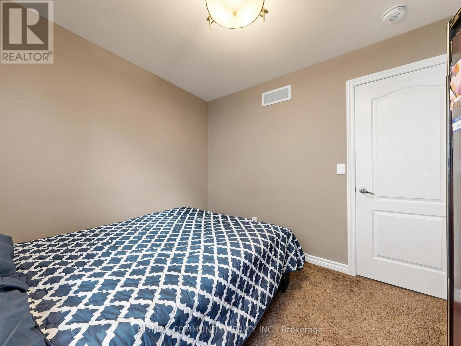 90 CORTLAND WAY - 27