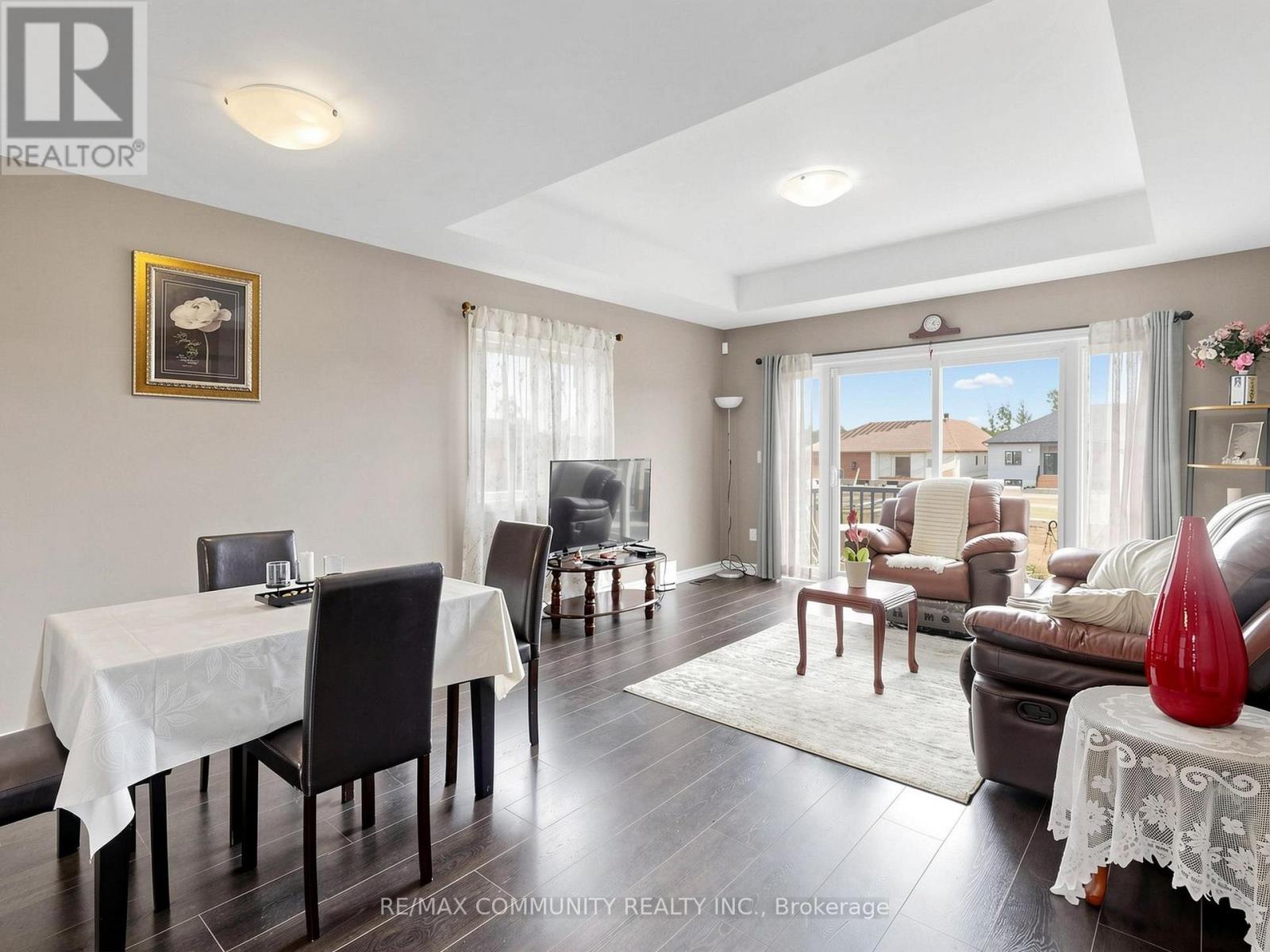 90 CORTLAND WAY - 14