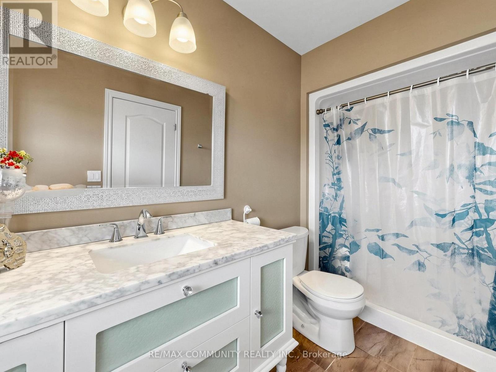 90 CORTLAND WAY - 34