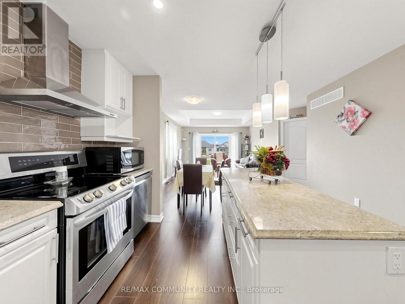 90 CORTLAND WAY - 20