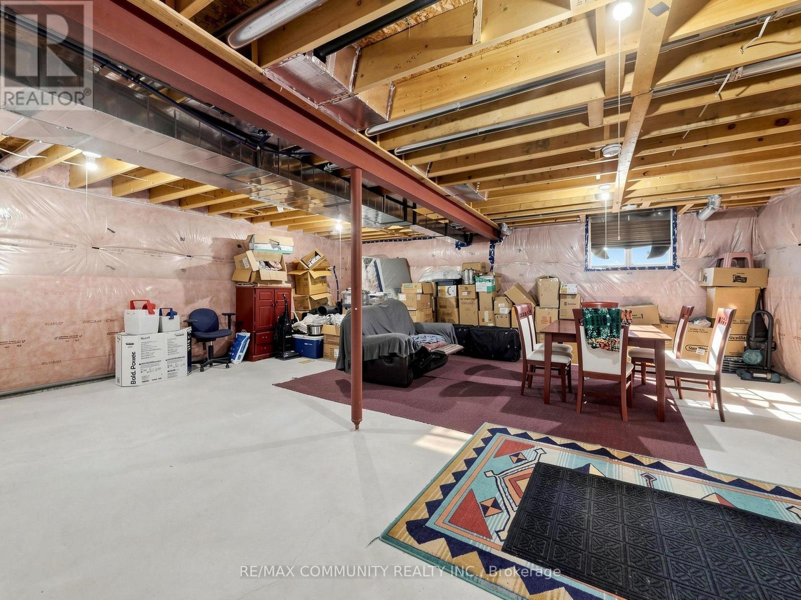 90 CORTLAND WAY - 35