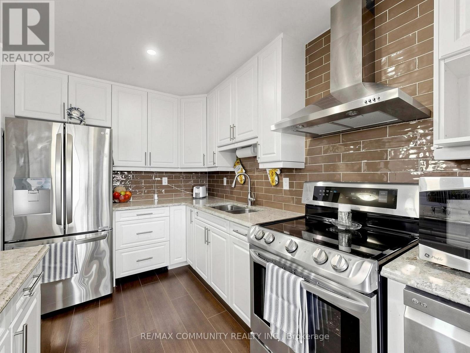 90 CORTLAND WAY - 21