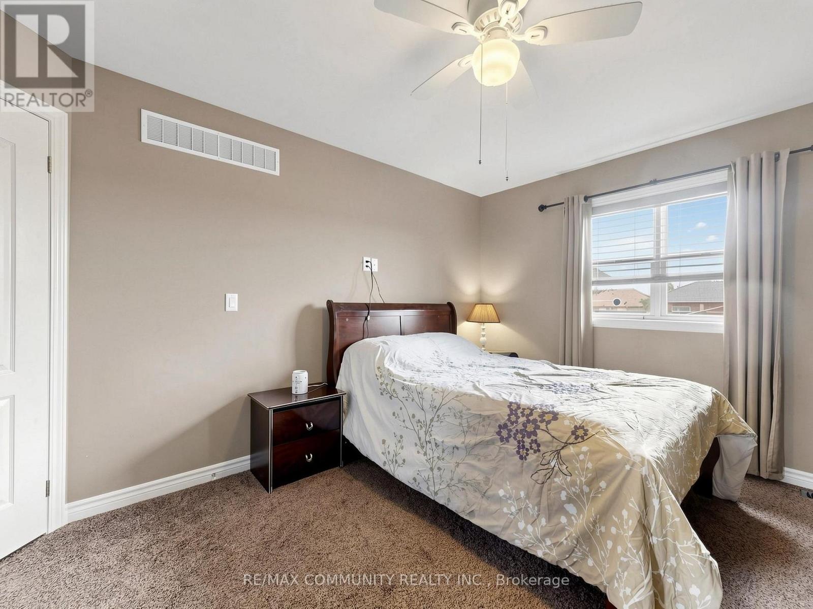 90 CORTLAND WAY - 30