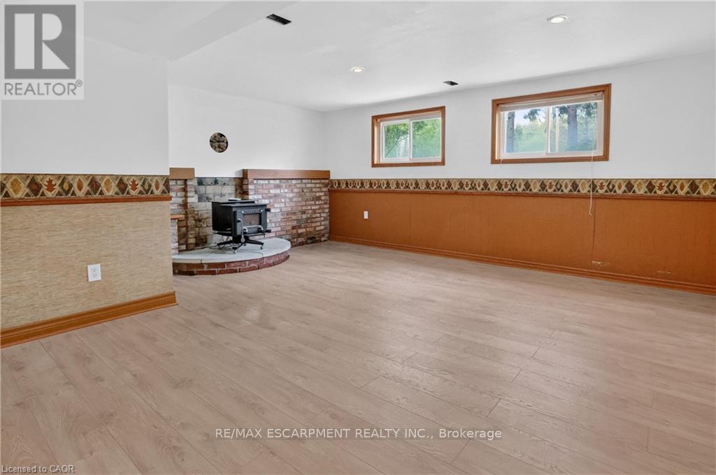124 MUMBY ROAD - 26