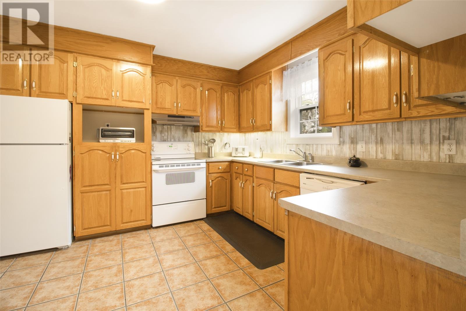 6 Drover Place - 5