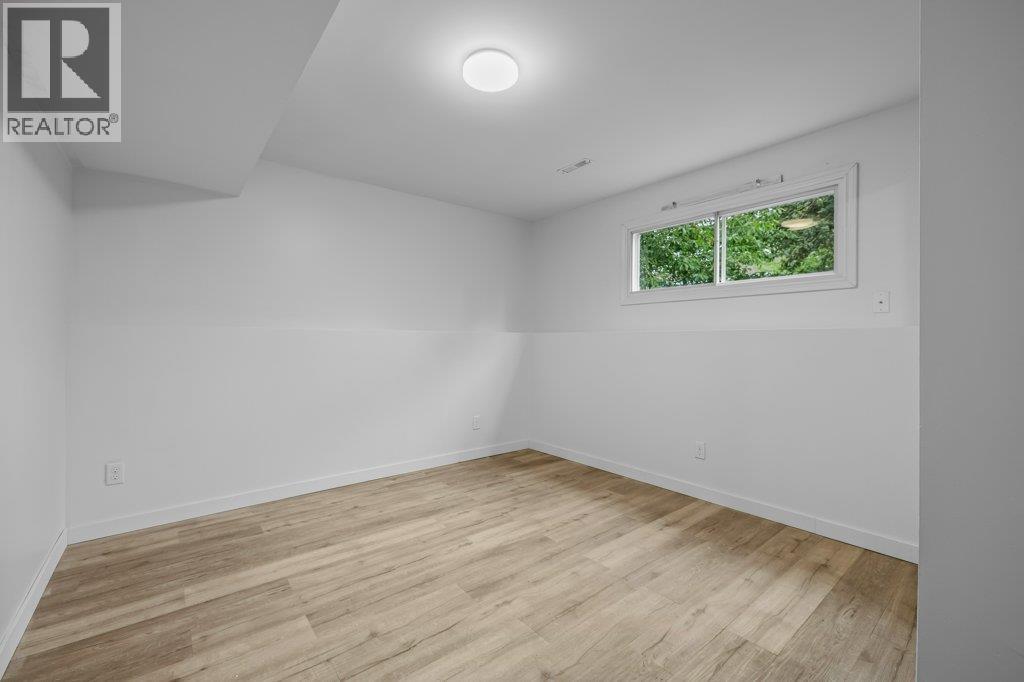  900 Hickory Road, Kelowna