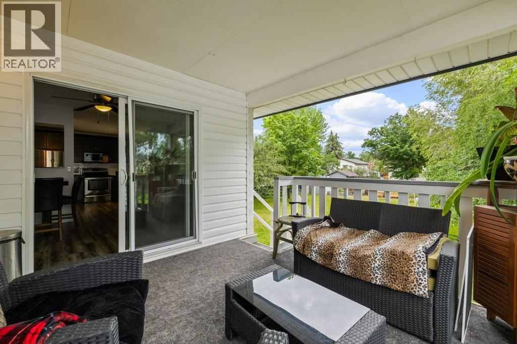  900 Hickory Road, Kelowna