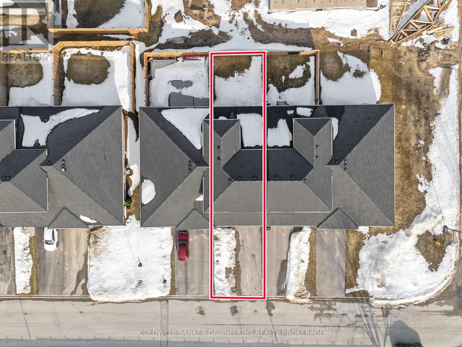 592 ALBERT STREET - 41