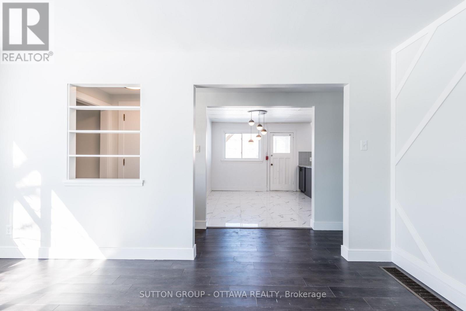 2 – 2419 PAGE ROAD, Ottawa. Luxury613. By Peter Sagos - Image 11
