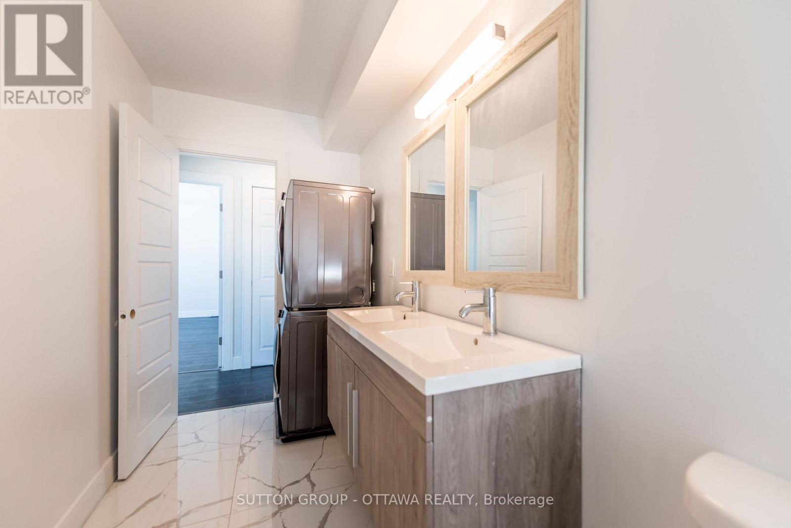 2 – 2419 PAGE ROAD, Ottawa. Luxury613. By Peter Sagos - Image 29