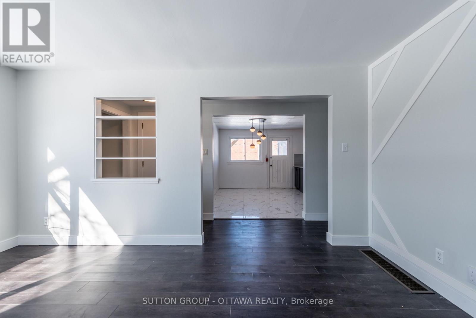 2 – 2419 PAGE ROAD, Ottawa. Luxury613. By Peter Sagos - Image 38