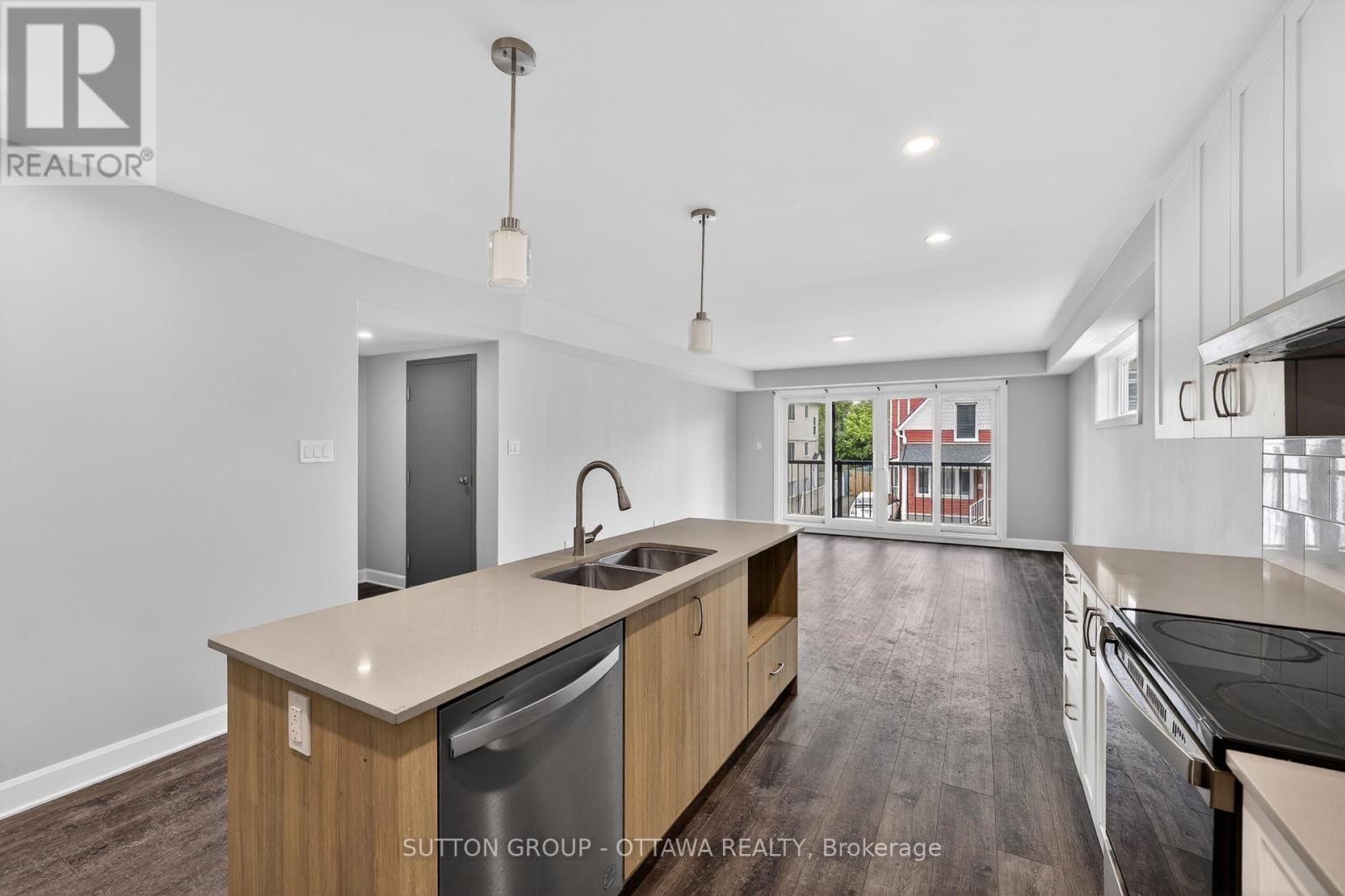 3 Bed, 2 Bath Multi-Family for Rent in Ottawa – 340 SHAKESPEARE STREET, Ottawa – MLS# X13444772 - Image 15