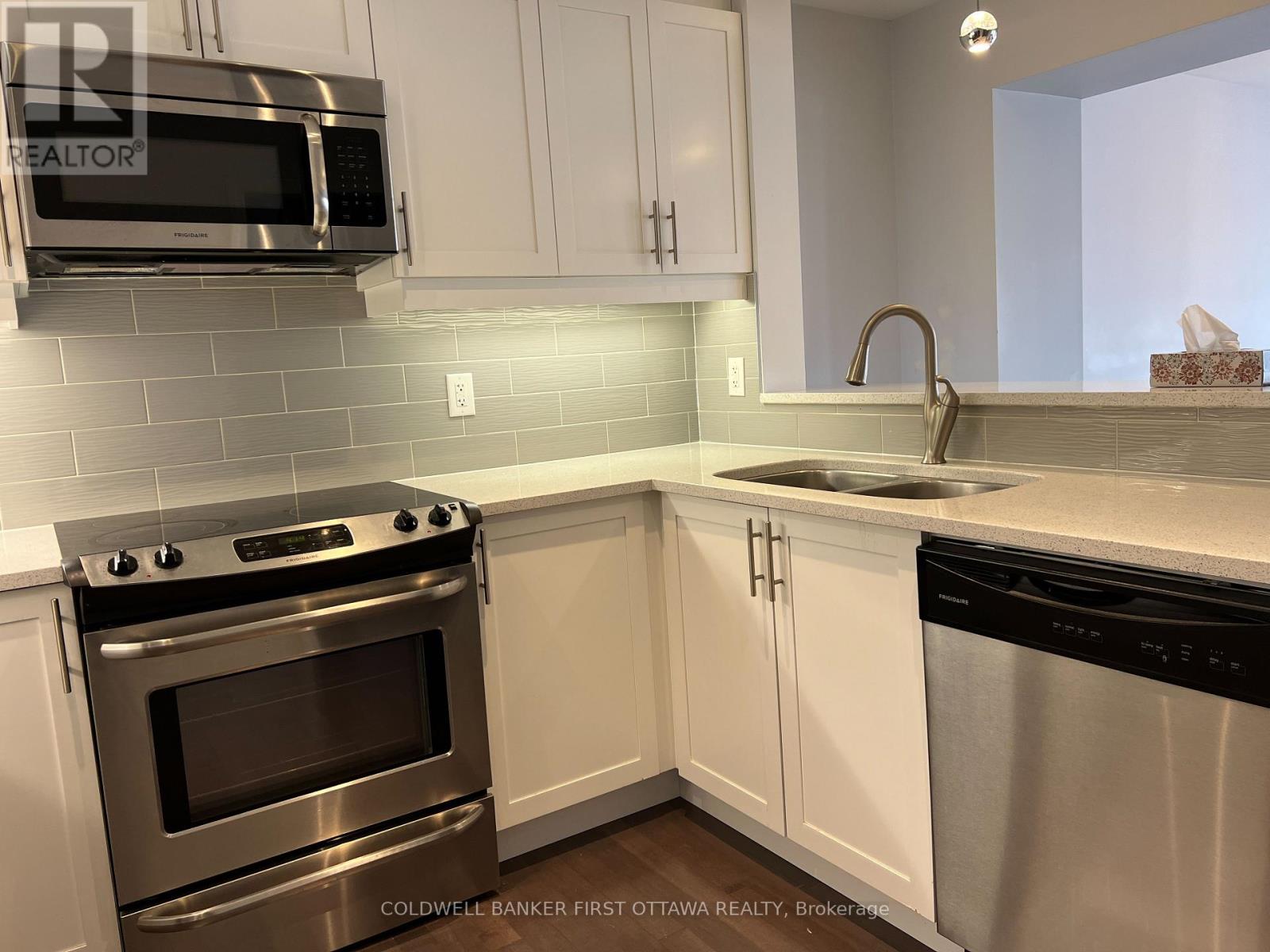 793 MAYFLY CRESCENT - 10