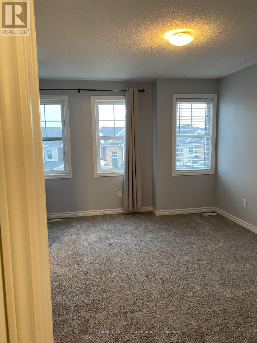 793 MAYFLY CRESCENT - 15