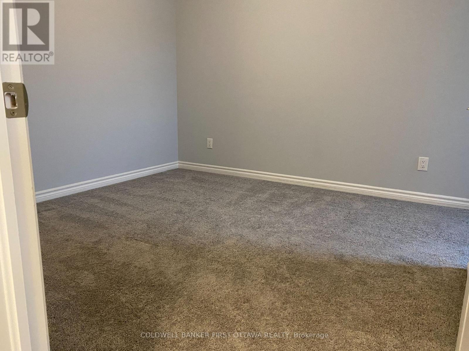 793 MAYFLY CRESCENT - 16