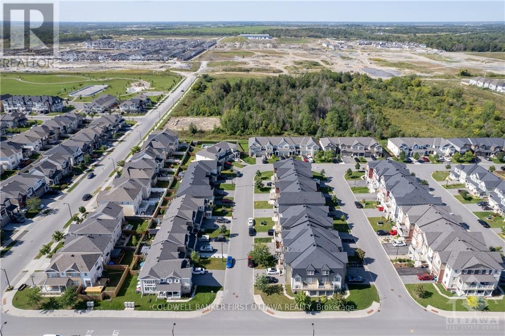 793 MAYFLY CRESCENT - 23