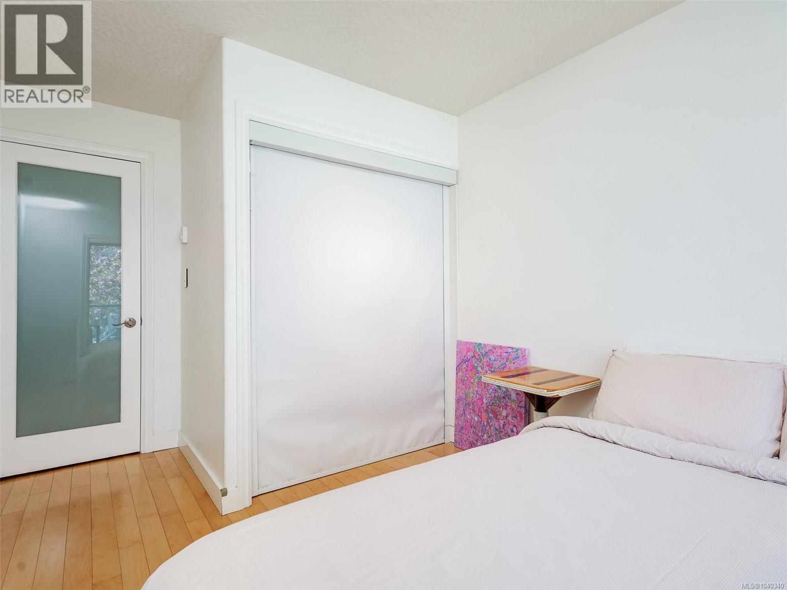#202 320 Menzies St - 14