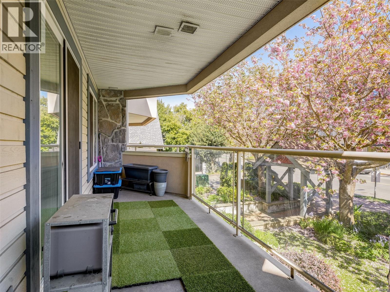 #202 320 Menzies St - 20