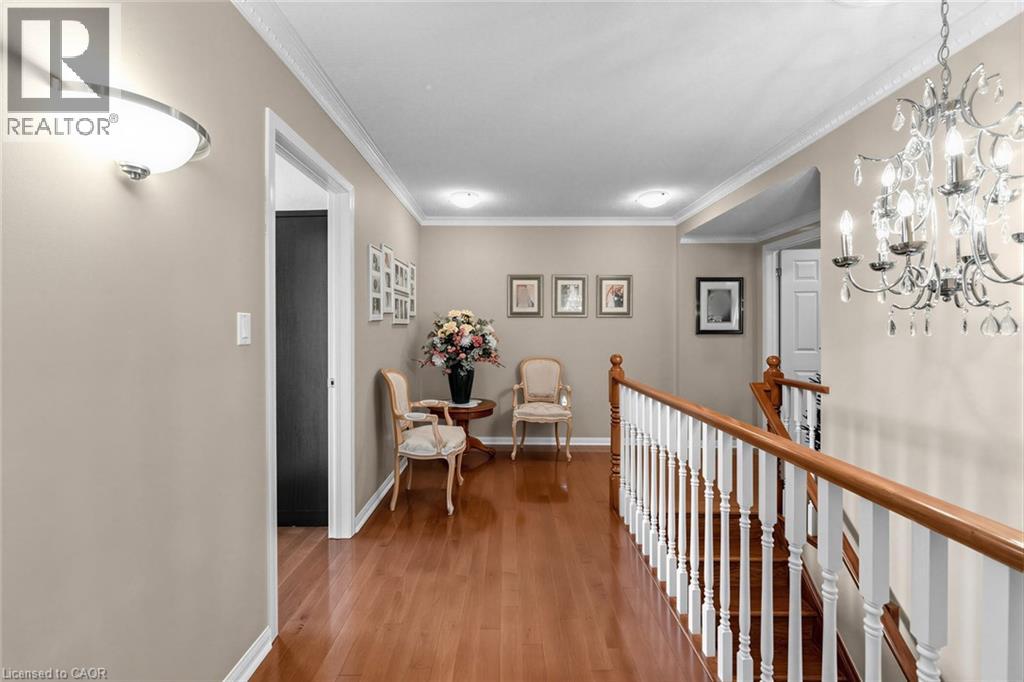 1098 HEPBURN Road - 19