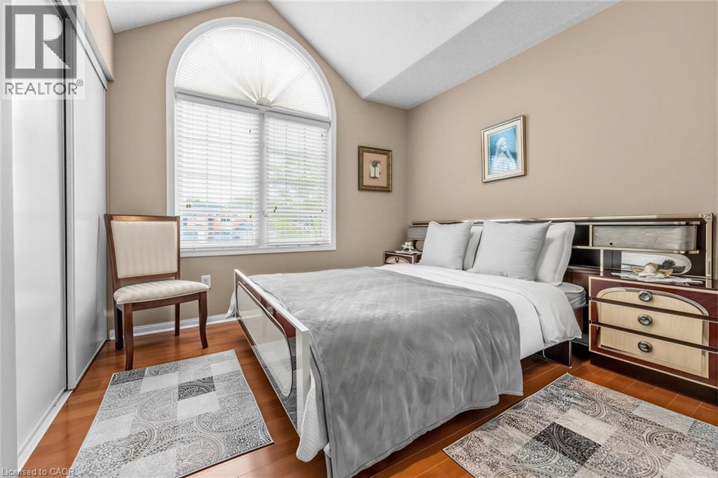 1098 HEPBURN Road - 20