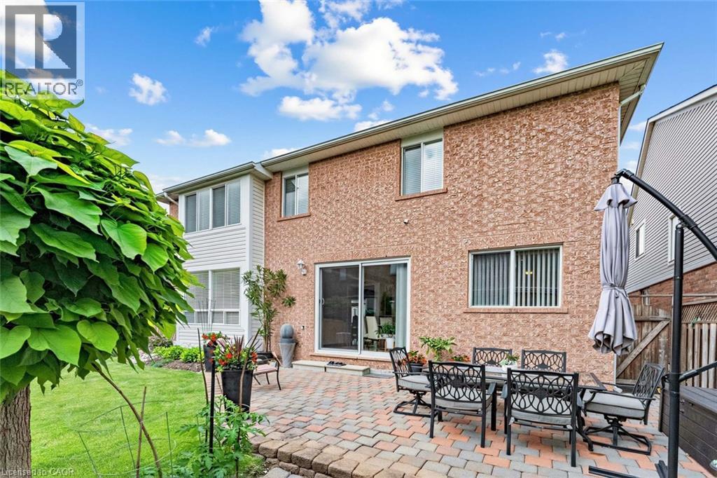1098 HEPBURN Road - 40