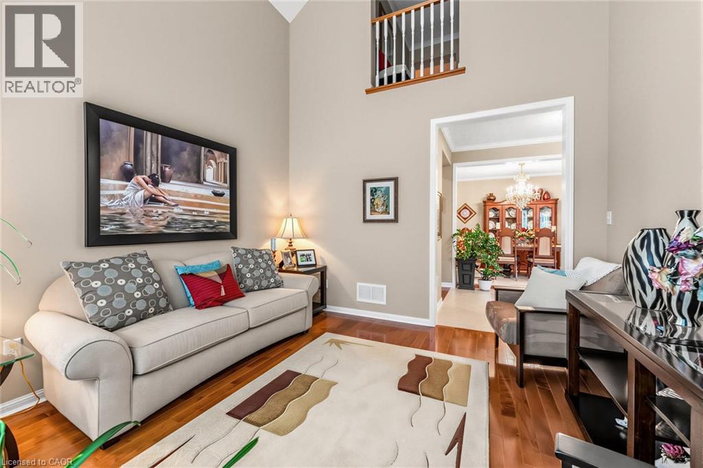 1098 HEPBURN Road - 5