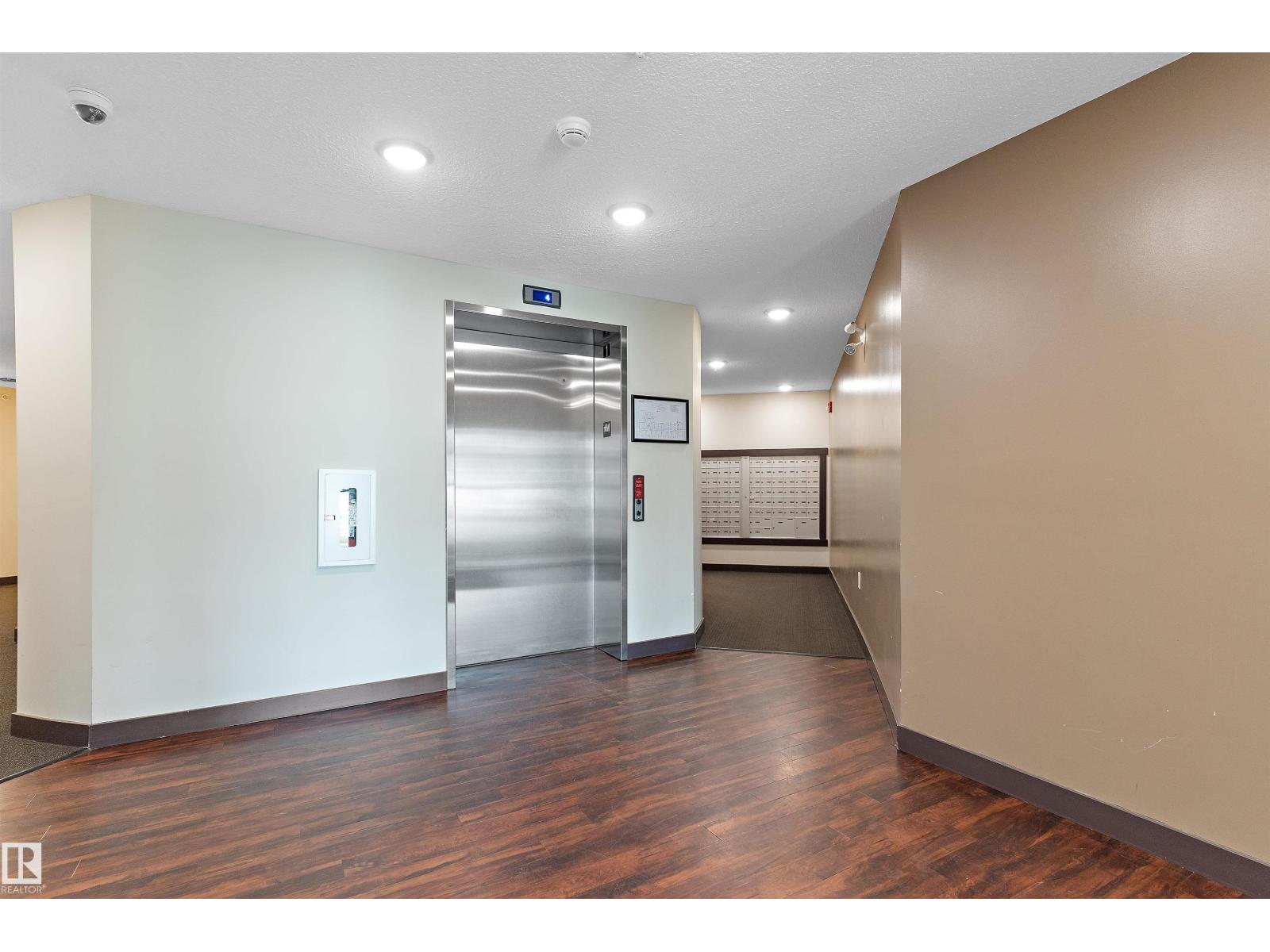 #305 3670 139 AV NW - 3