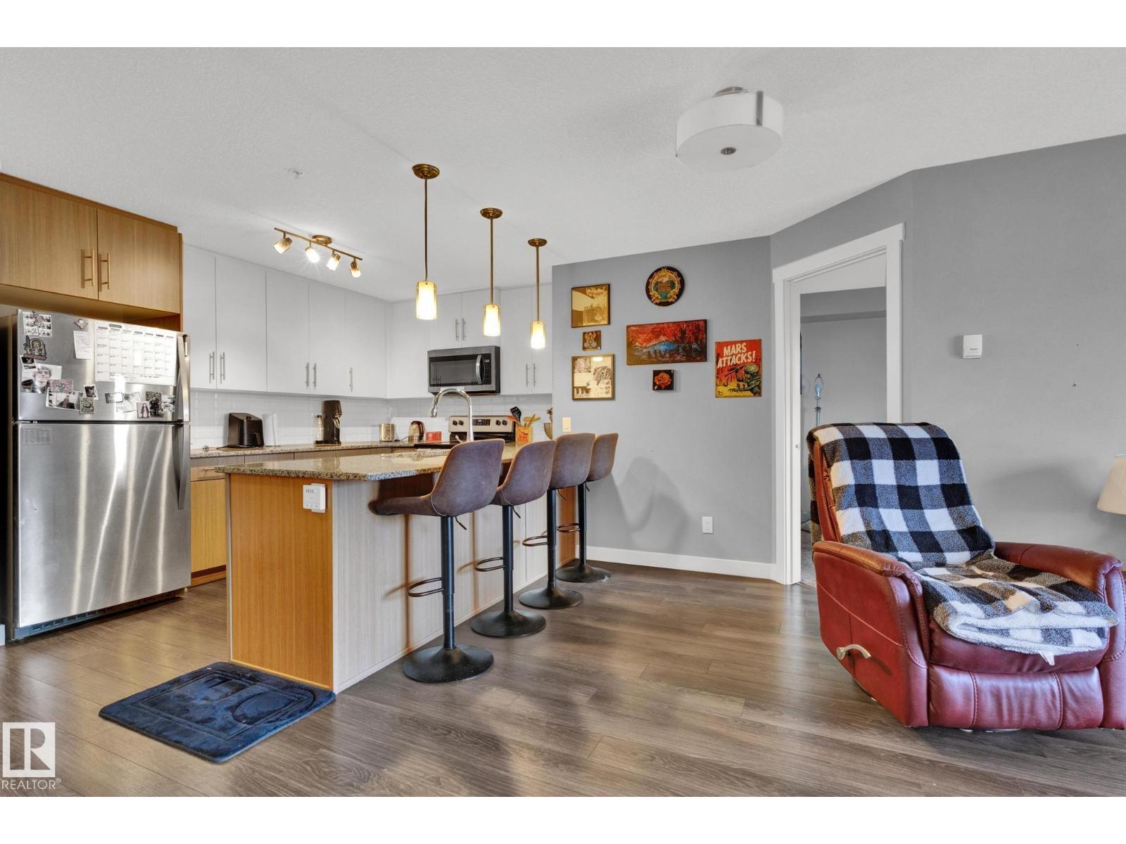 #305 3670 139 AV NW - 8