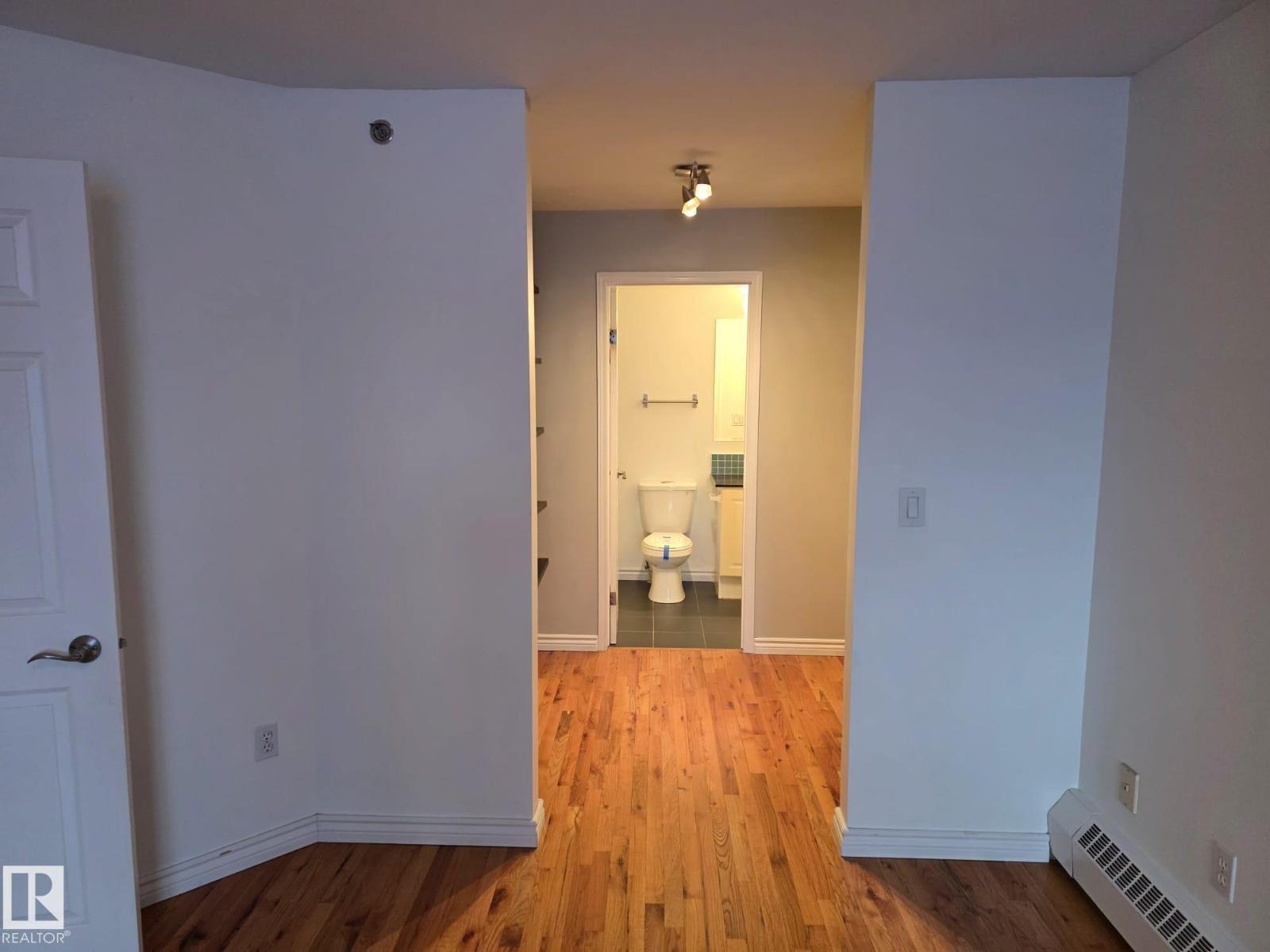 #35 10331 106 ST NW — photo 9